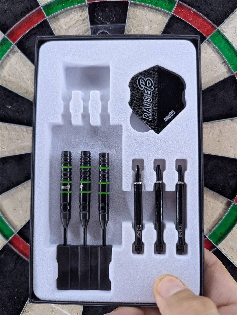 B-Ware ohne grüne Shafts one80 Raise B BGR Steeldarts 21 Gramm Steeldarts